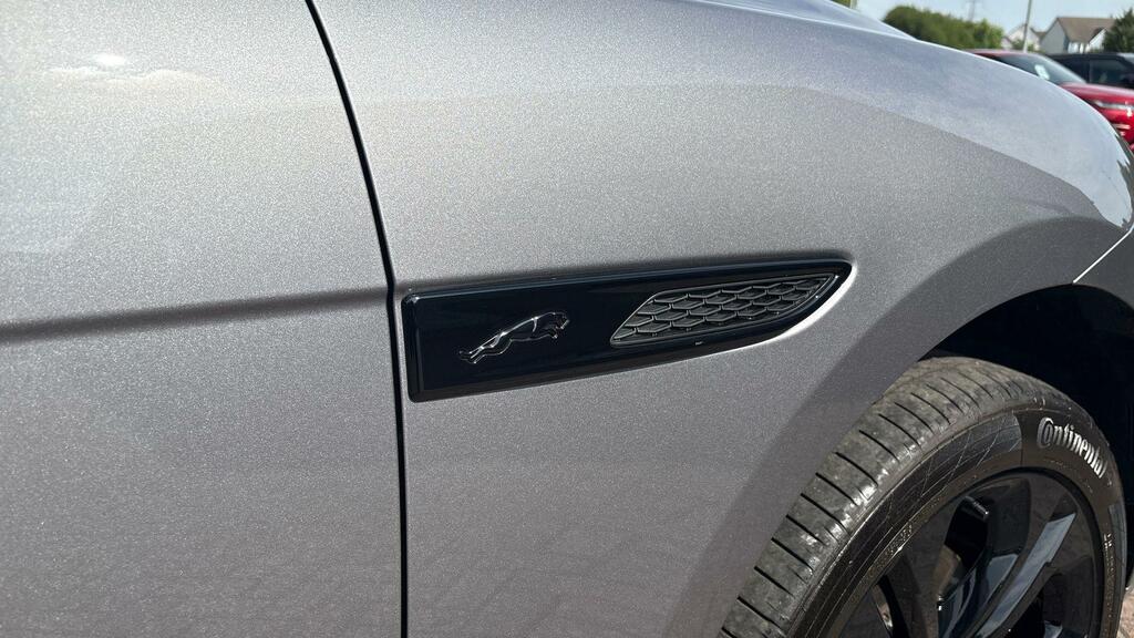 Jaguar F-Pace R-dynamic Se Black Black #27