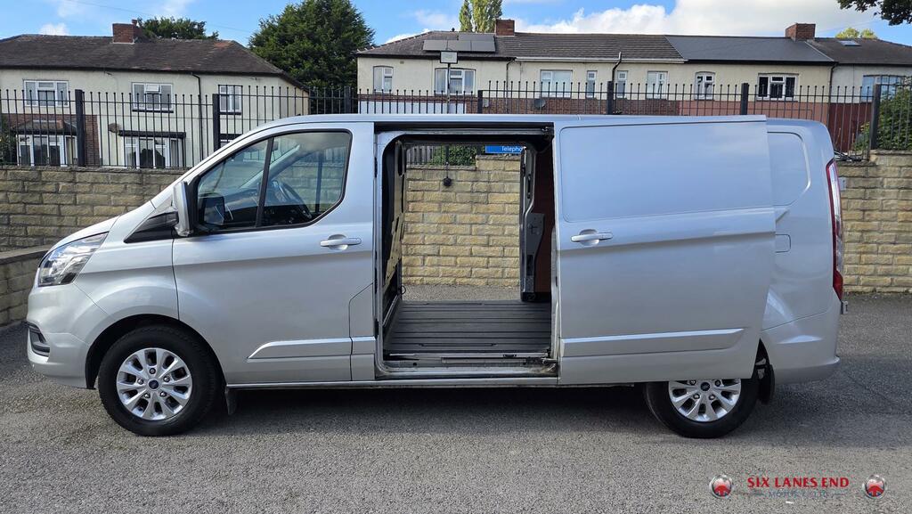 Ford Transit Custom Limited Silver