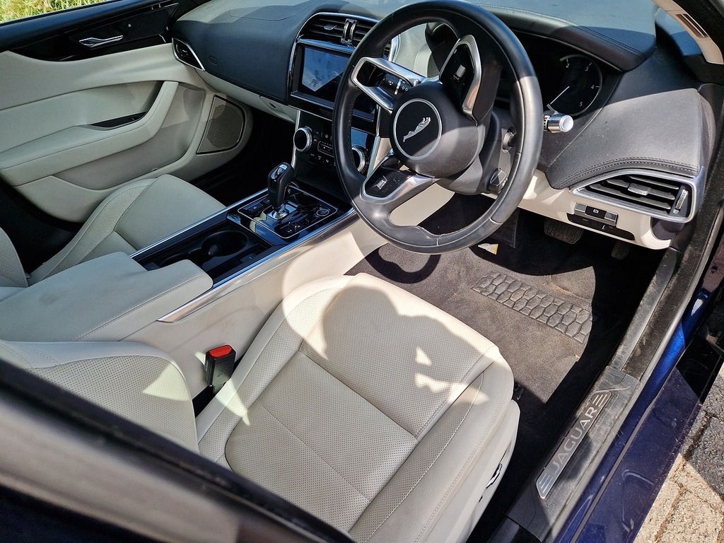 Jaguar XE D200 Mhev S Blue #5