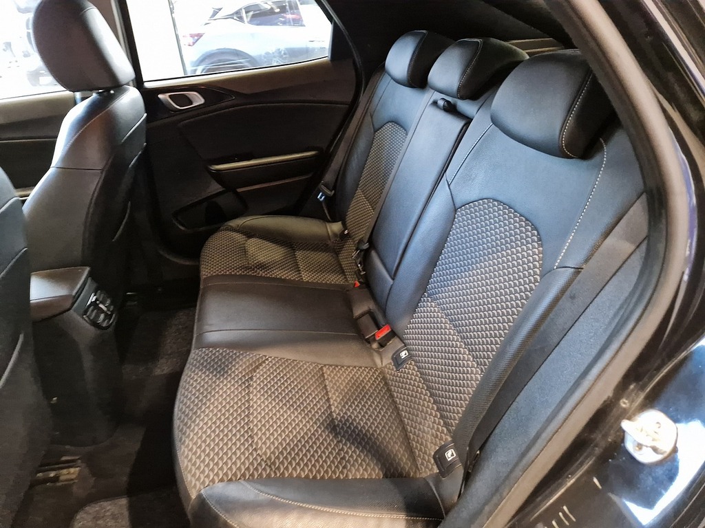 Kia Xceed T-gdi 3 YUI3654 Black #5