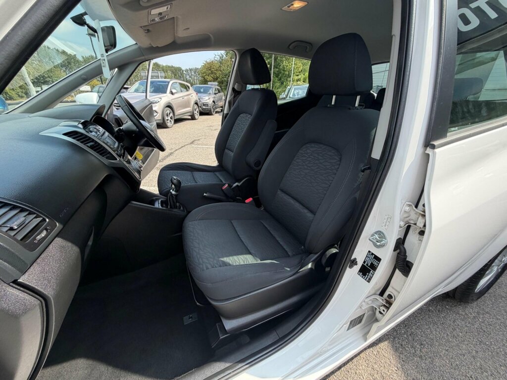 Hyundai Ix20 1.6 Crdi Active Euro 5 Ss Grey #26