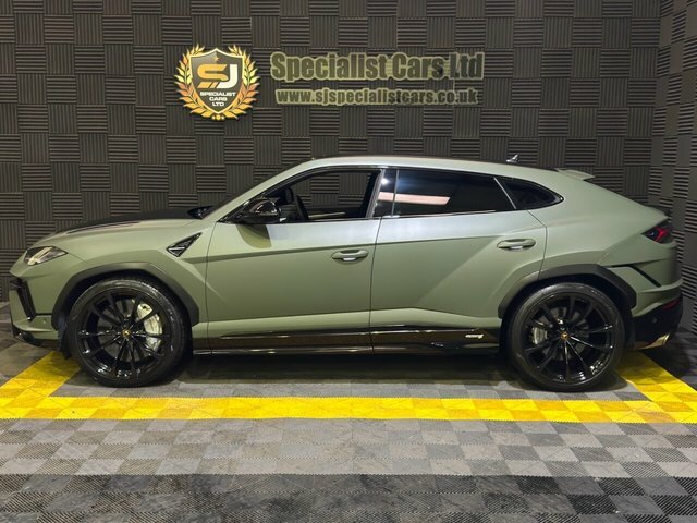 Lamborghini Urus S Black #23