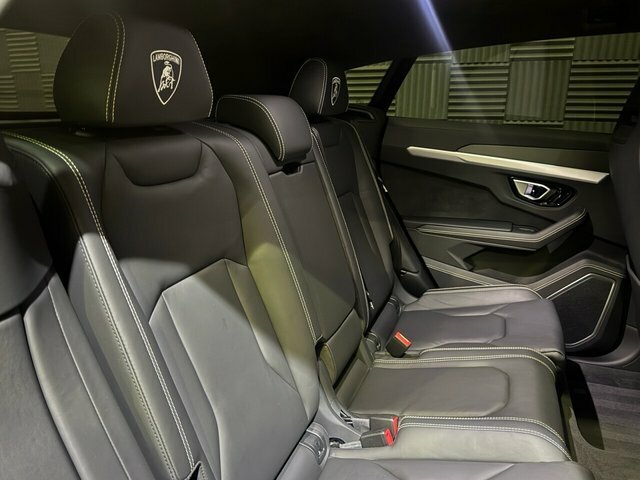 Lamborghini Urus S Black #19