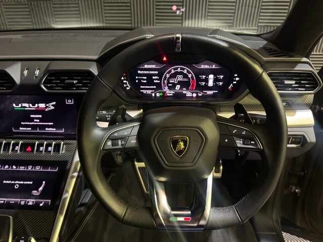 Lamborghini Urus S Black #13
