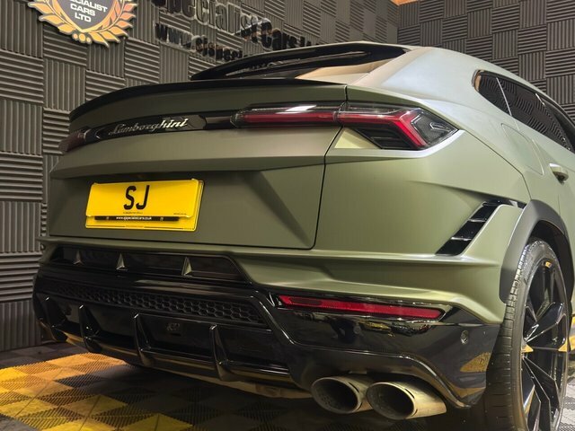 Lamborghini Urus S Black #9