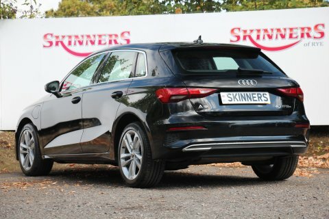 Audi A3 Sportback Tfsi E NJ21MLF Black #4