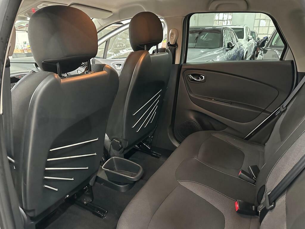 Renault Captur Dynamique Nav Dci Black #36