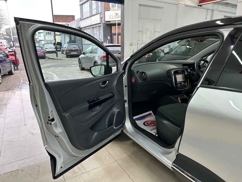 Renault Captur Dynamique Nav Dci Black #27