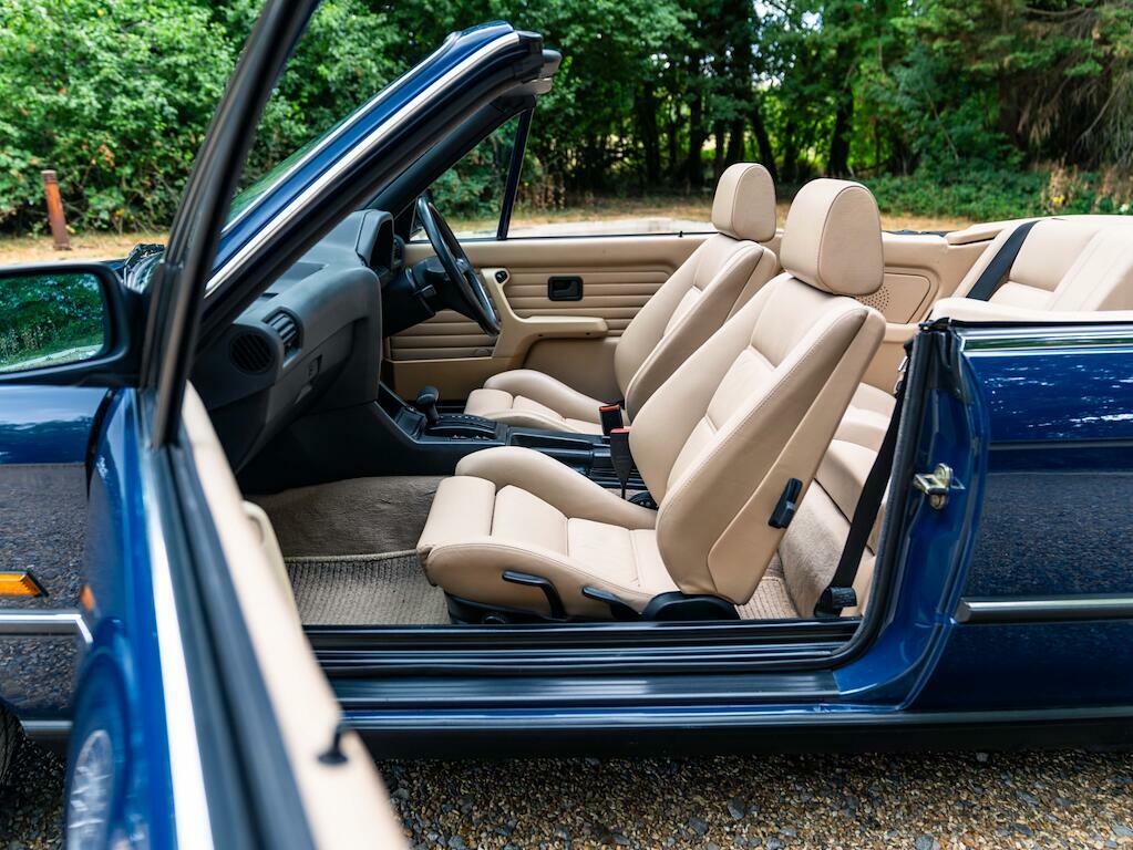 BMW 3 Series 320I E30 Blue #19