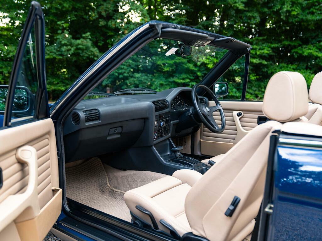 BMW 3 Series 320I E30 Blue #3