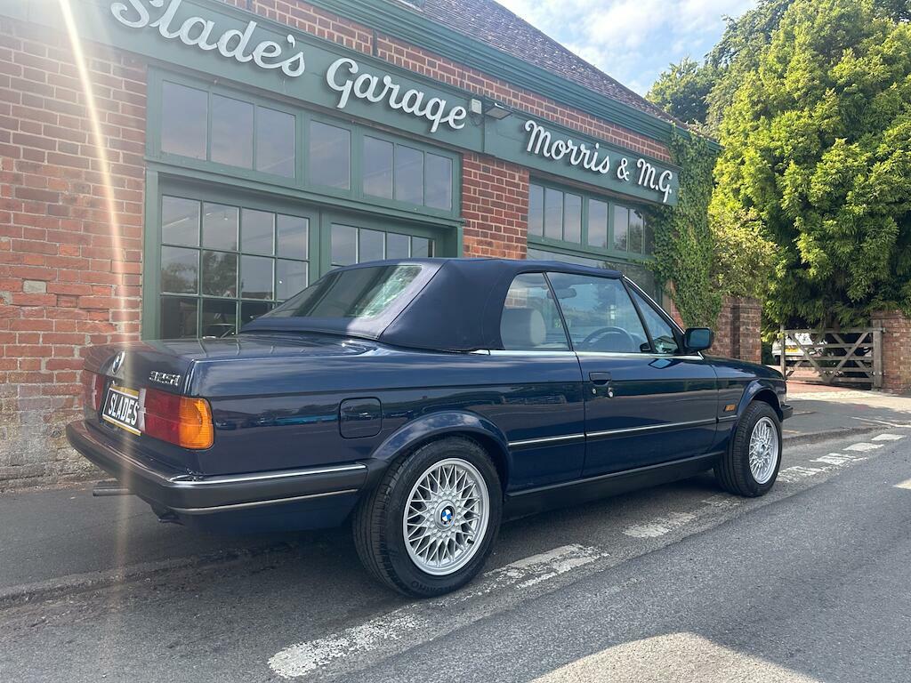 BMW 3 Series 320I E30 Blue #15