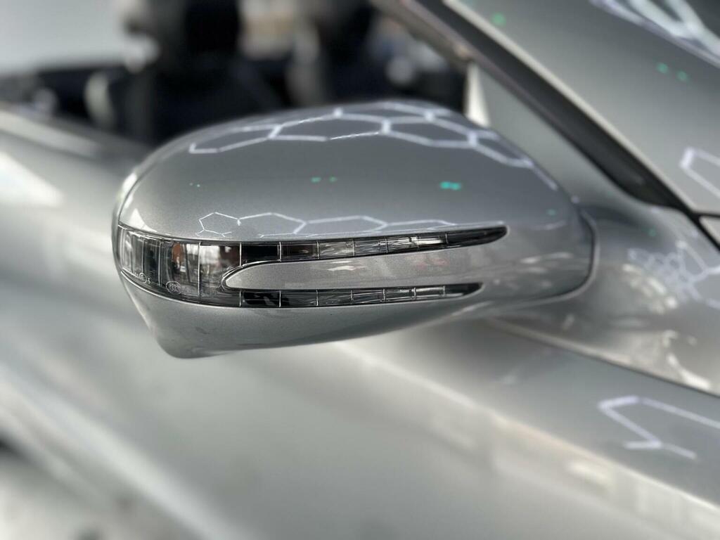 Mercedes-Benz SL Class Base White #21