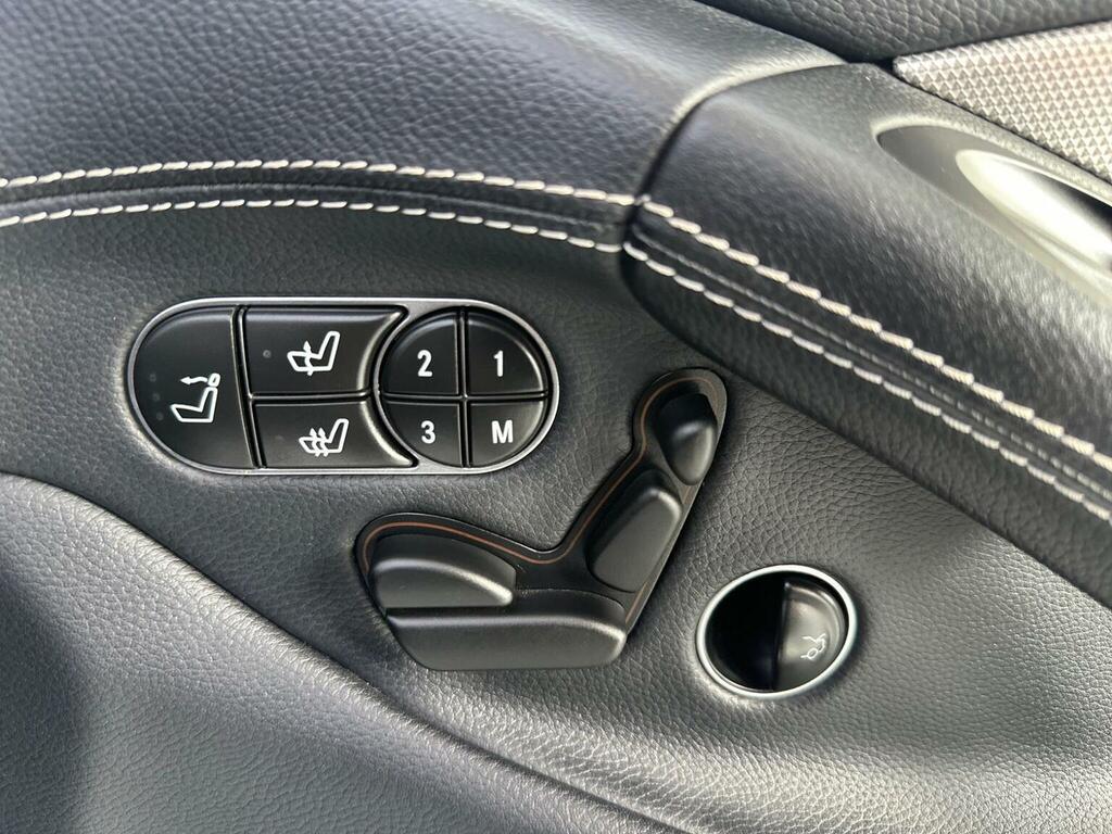 Mercedes-Benz SL Class Base White #30