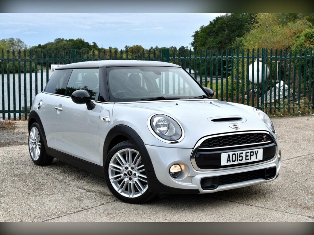 Mini Hatch 1.2 One White #12