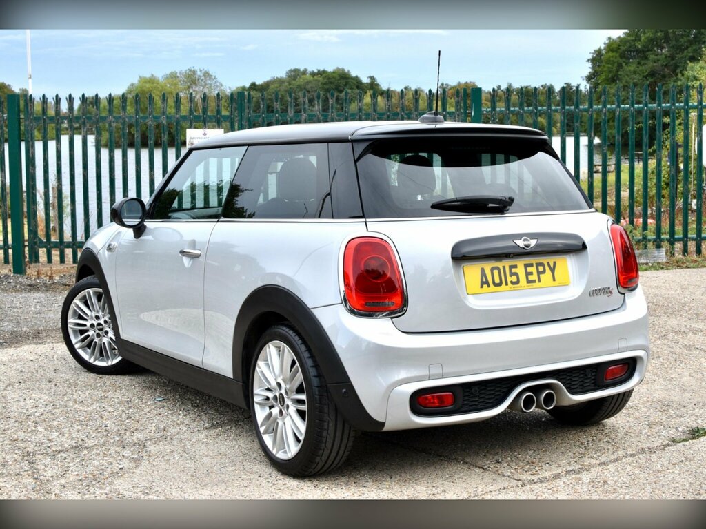 Mini Hatch 1.2 One White #10