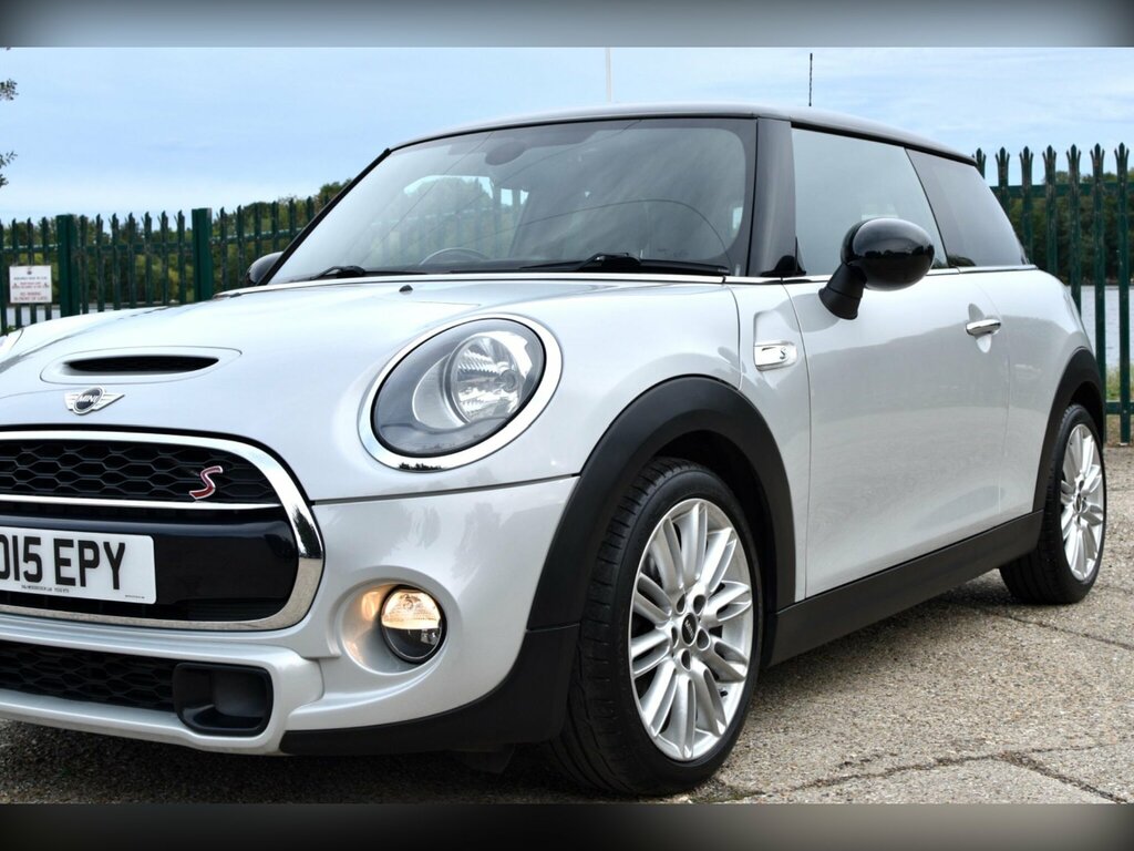Mini Hatch 1.2 One White #9