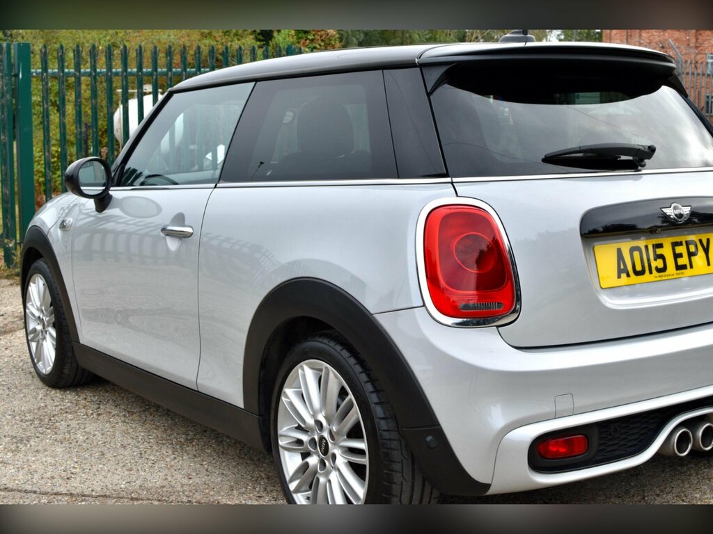 Mini Hatch 1.2 One White #23