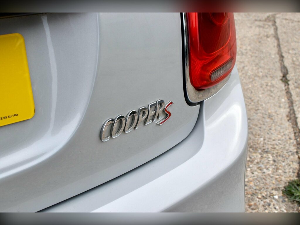 Mini Hatch 1.2 One White #67