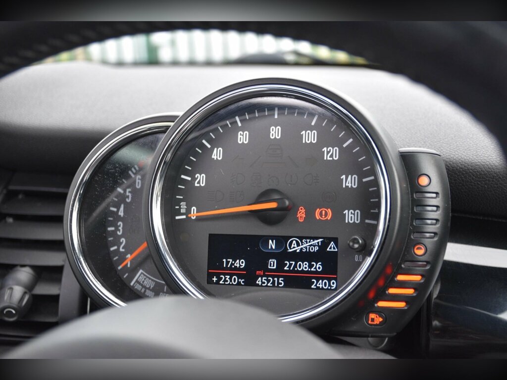 Mini Hatch 1.2 One White #58