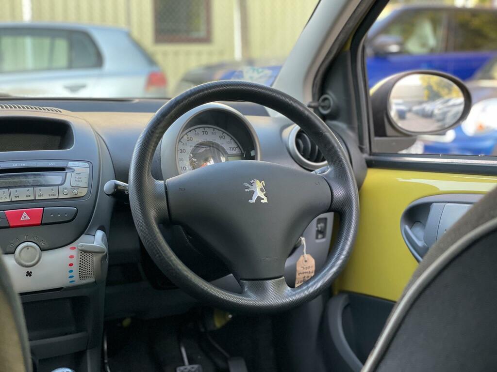 Peugeot 107 Petrol #6