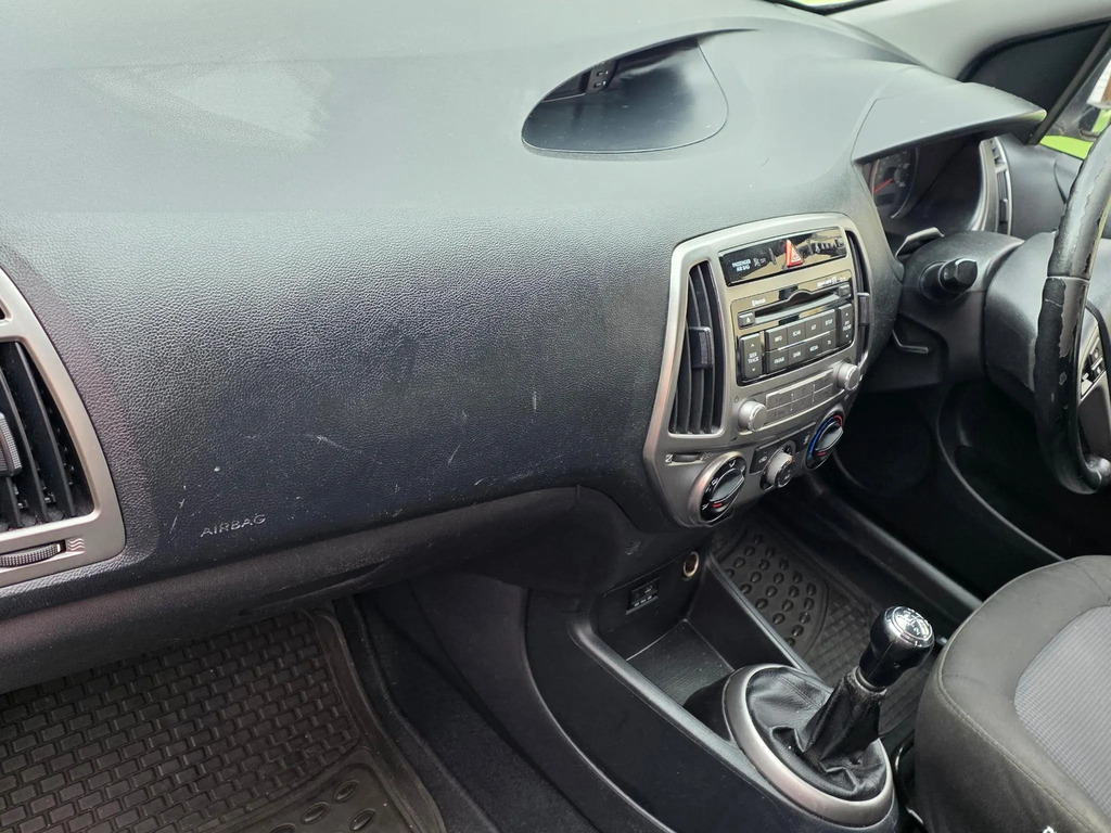 Hyundai I20 Active Red #27