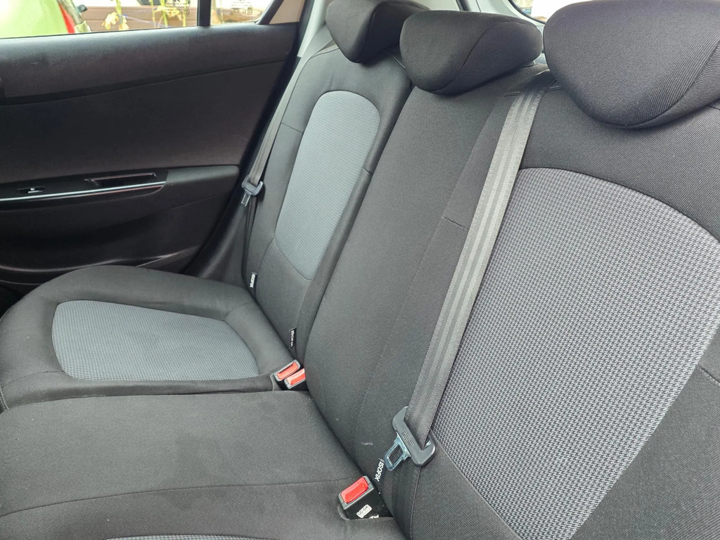 Hyundai I20 Active Red #22