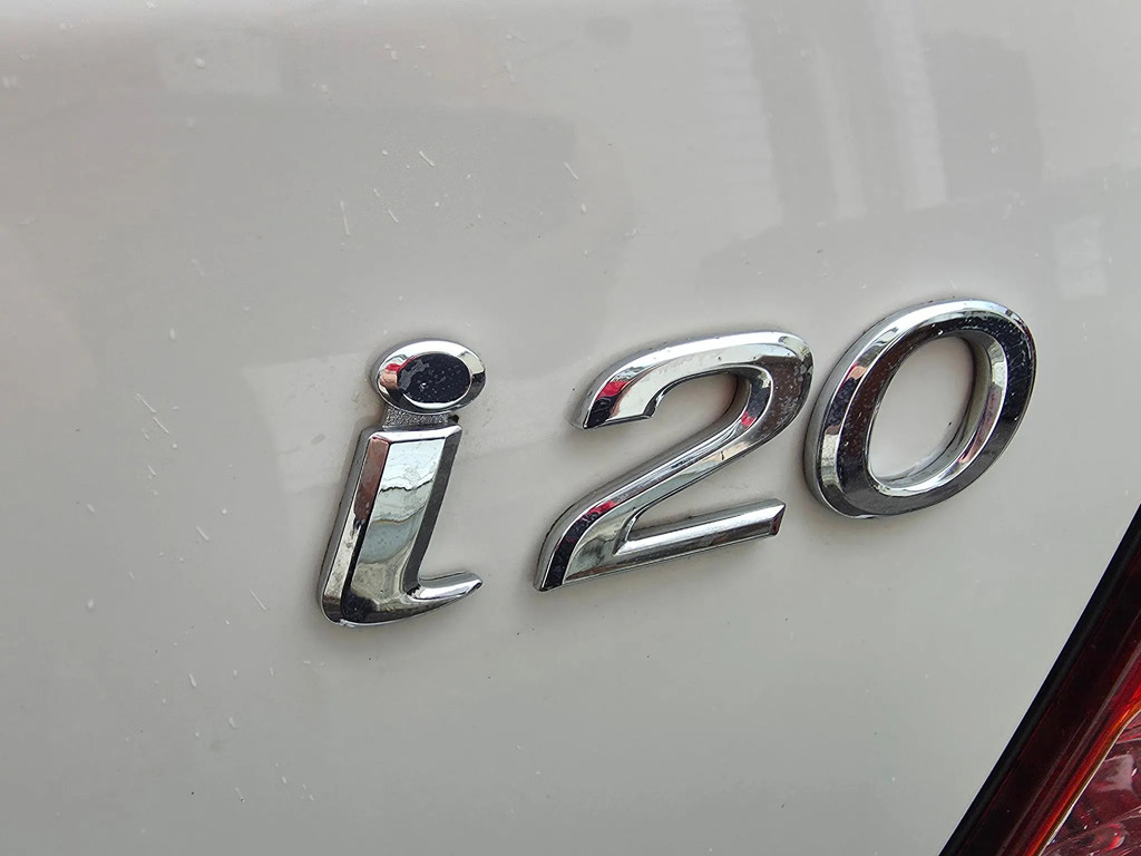 Hyundai I20 Active Red #19