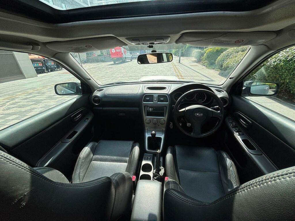 Subaru Impreza Hatchback 2.0 Grey #27
