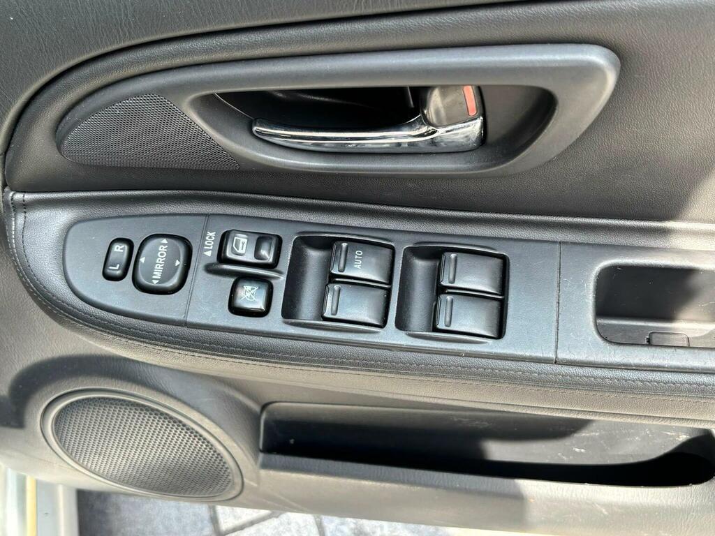 Subaru Impreza Hatchback 2.0 Grey #31