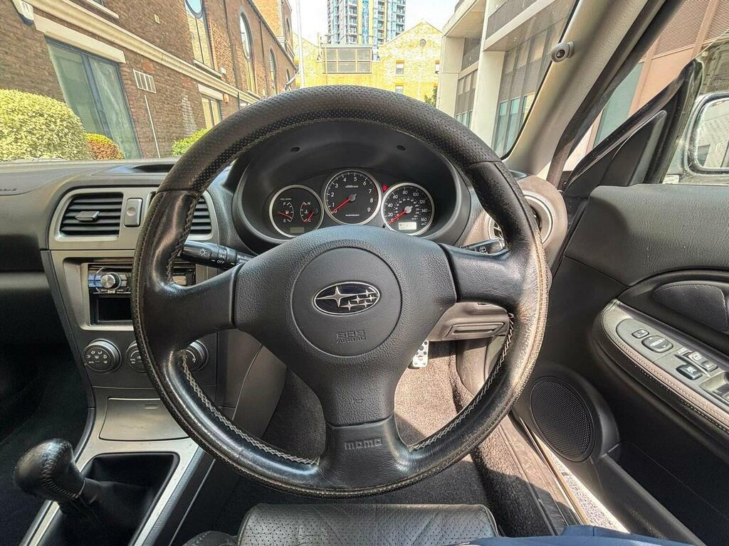 Subaru Impreza Hatchback 2.0 Grey #25
