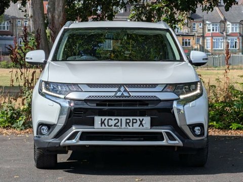 Mitsubishi Outlander 2.0 Outlander Exceed KC21RPX White #3