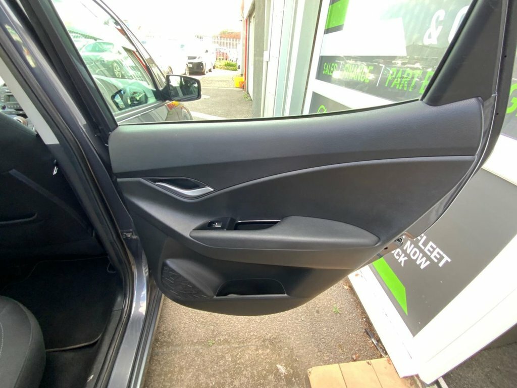 Hyundai Ix20 1.6L Se Grey #6