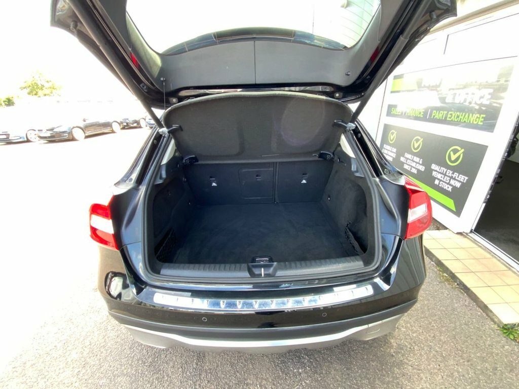 Mercedes-Benz GLA Class 2.1L Sport HK17ELH Black #5
