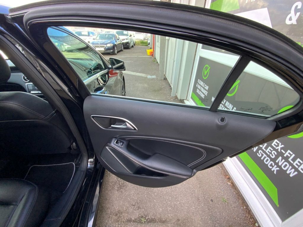 Mercedes-Benz A Class 1.5L Se Black #4