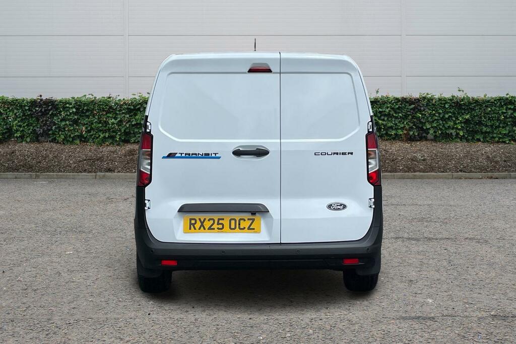 Ford Transit Courier Ford E-transit Courier 100Kw 43Kwh Trend Van RX25OCZ White #5