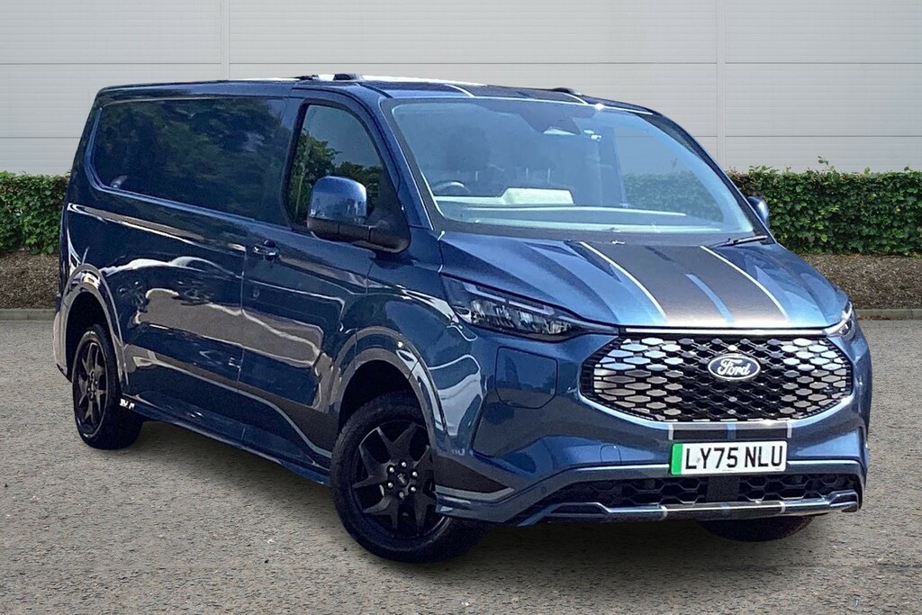 Ford Transit Custom Ford E-transit Custom 320 L2 E 160Kw 65Kwh H1 Van LY75NLU Blue