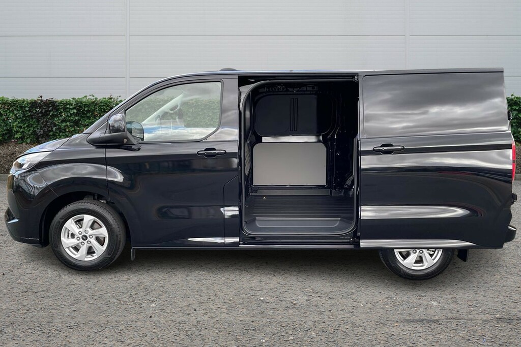 Ford Transit Custom Ford E-transit Custom 320 L1 E 100Kw 71Kwh H1 Van KM26WGW Black #3