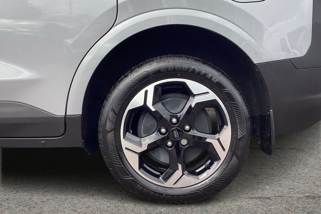 BMW M5 Ford E-transit Courier 100Kw 43Kwh Limited Van Aut Silver #6