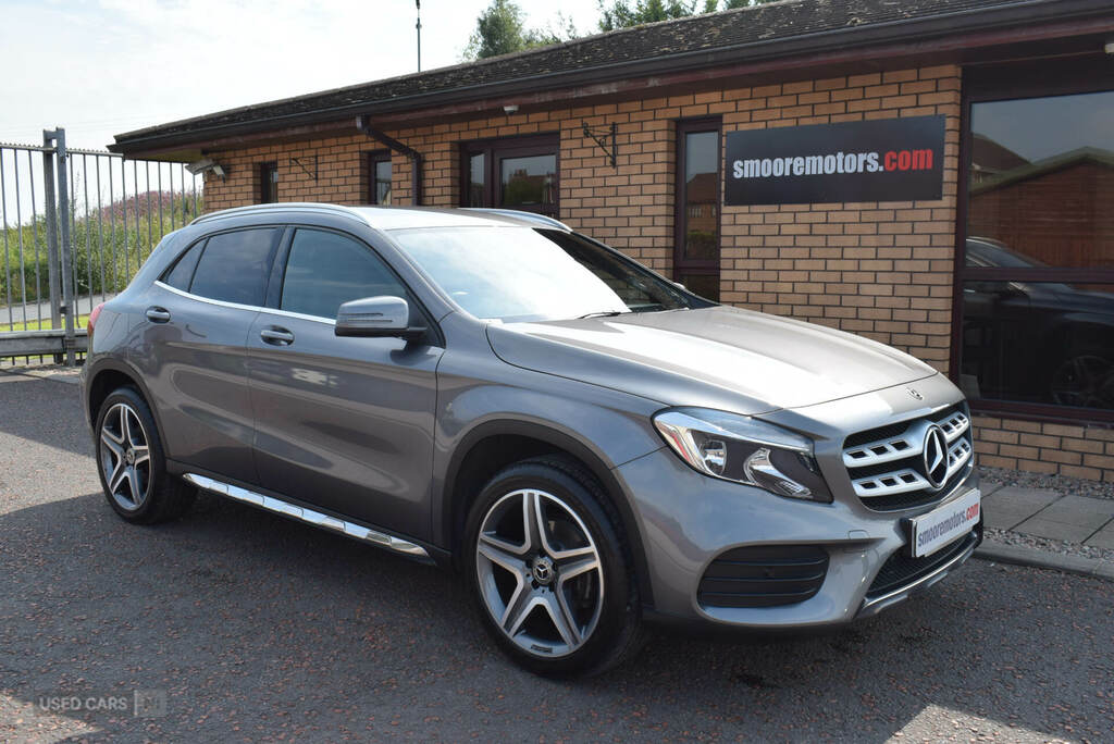 Mercedes-Benz GLA Class Gla 200 Amg Line Grey