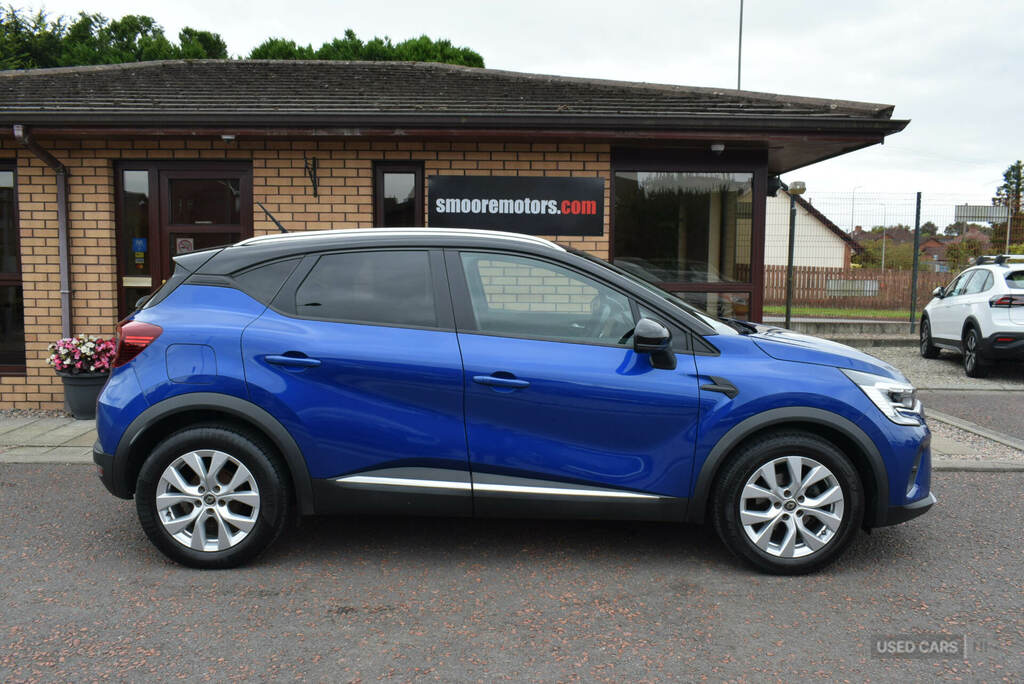 Renault Captur 1.3 Tce 130 Iconic HV20SZC Black #3