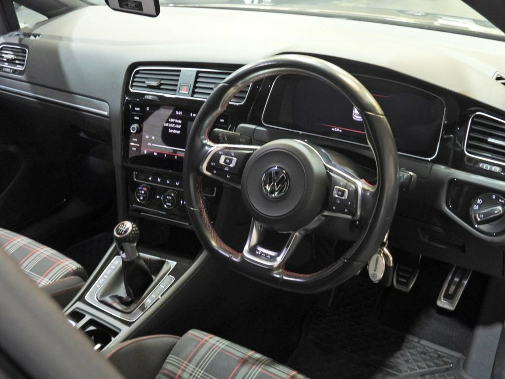 Volkswagen Golf 2L Gti ML18VRK Black #4