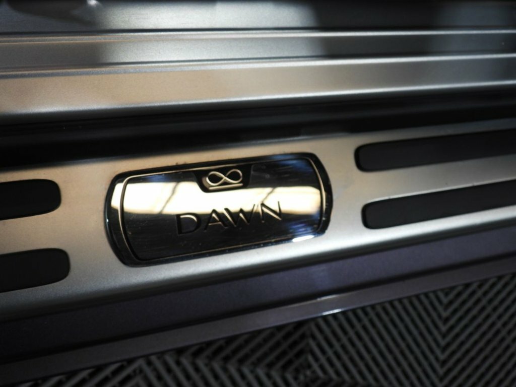 Rolls-Royce Dawn #33