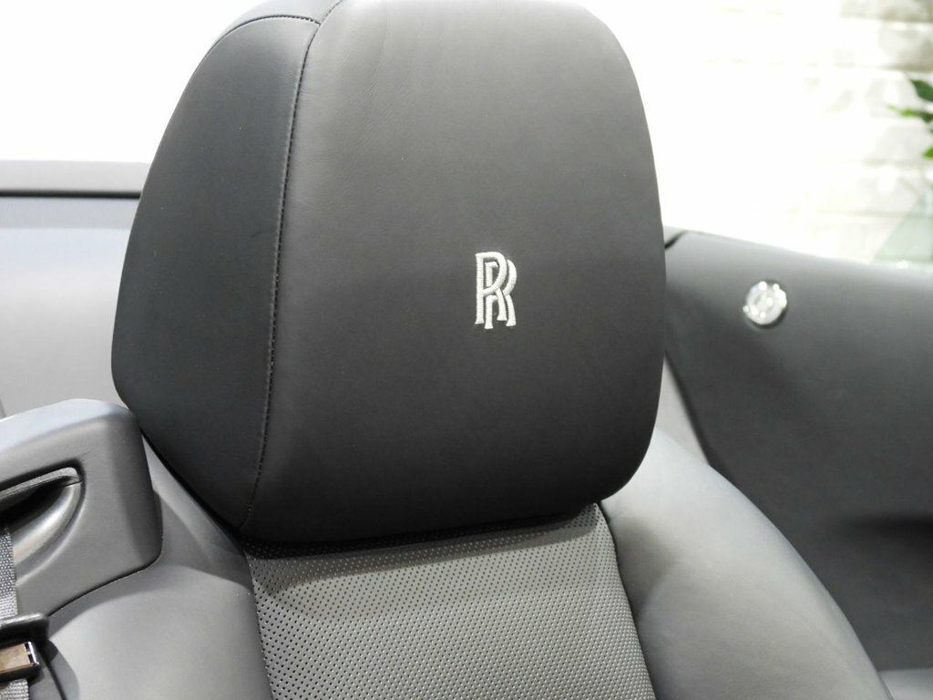 Rolls-Royce Dawn #19
