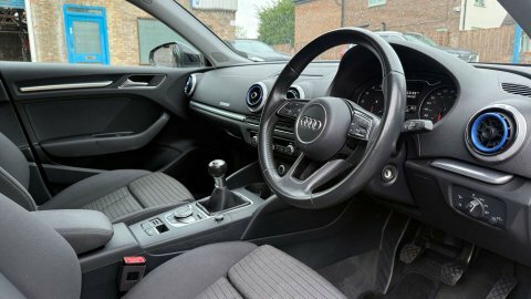 Audi A3 1.5 A3 Sportback NL67HWG Black #5
