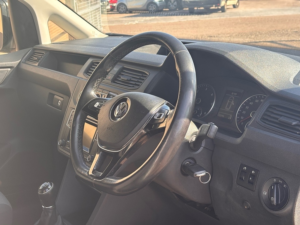 Volkswagen Caddy Tdi C20 Bluemotion Tech Startline CU19FMZ White #4