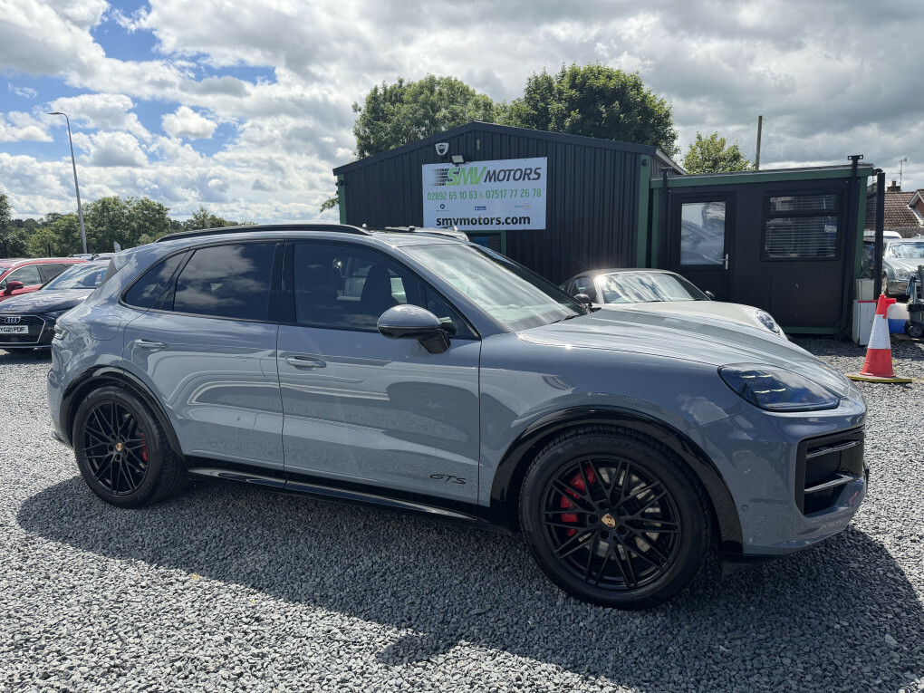 Porsche Cayenne Cayenne Gts AO25YCU #2