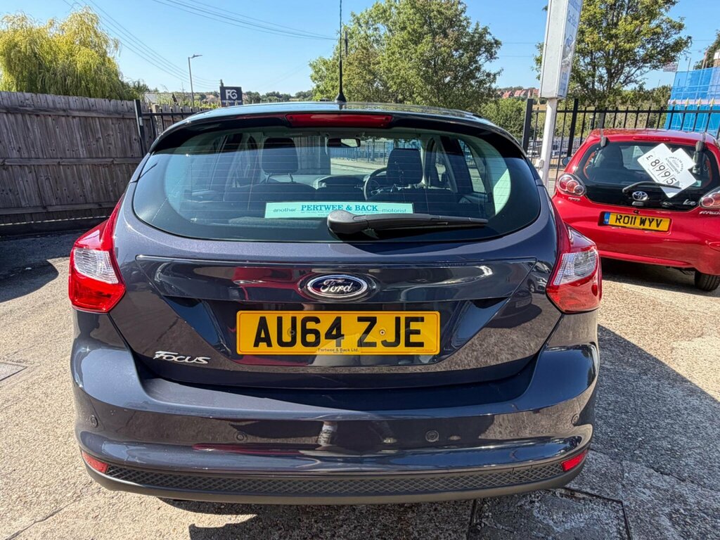 Ford Focus 1.6 Tdci Titanium Navigator Euro 5 Grey #4
