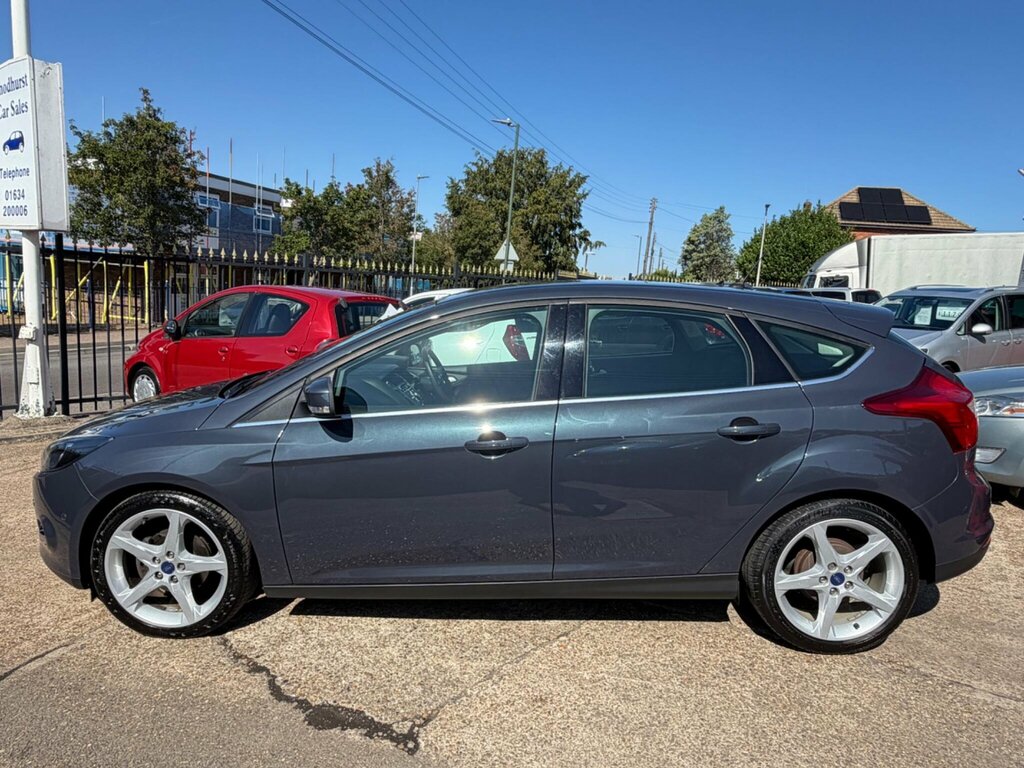 Ford Focus 1.6 Tdci Titanium Navigator Euro 5 Grey #2