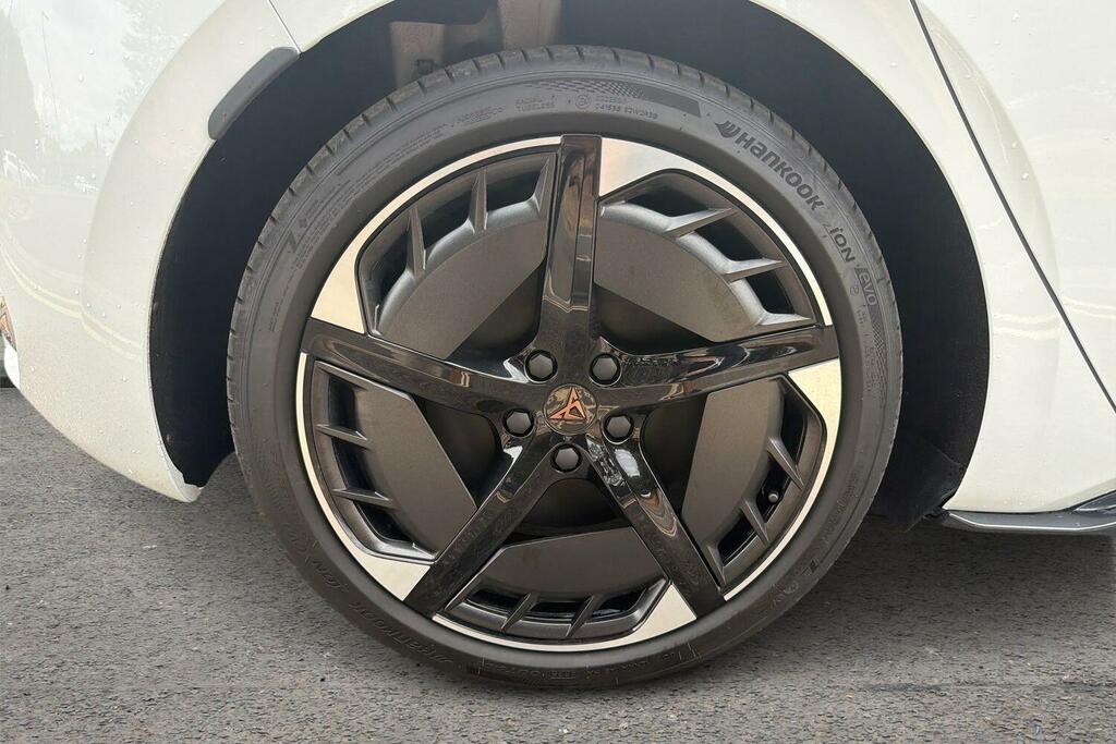 Cupra Born 170Kw E-boost V1 59Kwh HN26FNH White #5