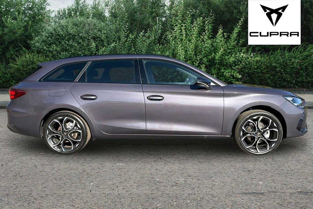 Cupra Leon 1.5 Etsi 150 V2 Dsg KJ26YZU Purple #4